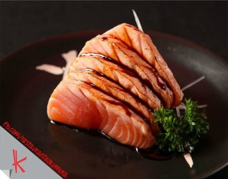 4 Sashimis Salmão Flambado
